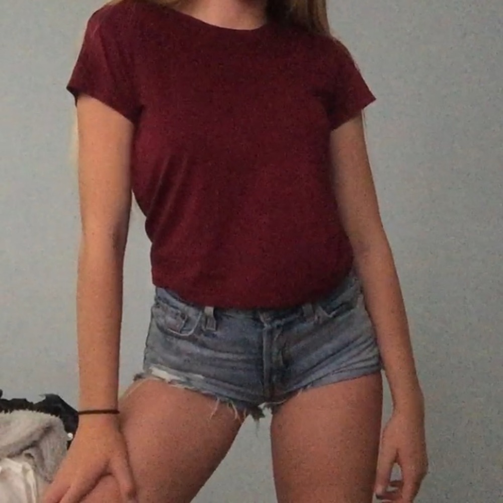 brandy melville burgundy tee